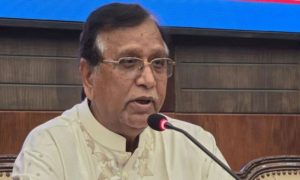 রেজিস্টার্ড হকার ছাড়া অন্য কেউ রাস্তায় বসতে পারবে না : ডিএসসিসি প্রশাসক