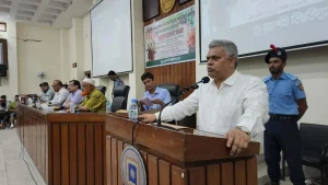 আমাদের বিভেদ দেখেই ফ্যাসিবাদীরা মুচকি হাসছে: রাবি উপাচার্য