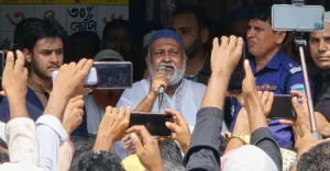 প্যারোলে মুক্তি পেয়ে মায়ের জানাজায় অংশ নিলেন পাবনা-৩ আসনের আ.লীগের সাবেক সংসদ সদস্য