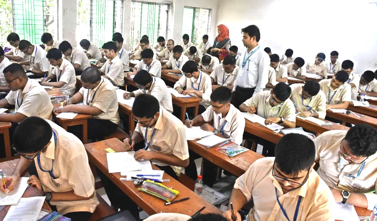 চট্টগ্রাম বোর্ডের স্থগিত এইচএসসি পরীক্ষার নতুন রুটিন প্রকাশ, শুরু ২০ আগস্ট