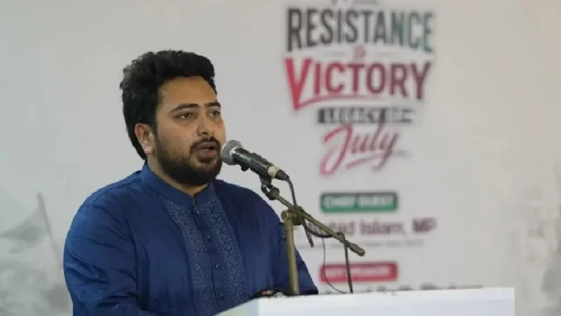 আবারও হল দখল ও ক্যাম্পাস নিয়ন্ত্রণের পাঁয়তারা চলছে: নাহিদ ইসলাম