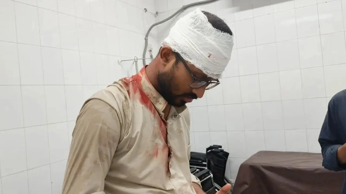 জকসু নেতা নূর মোহাম্মদের উপর সোহরাওয়ার্দী কলেজ ছাত্রদলের হামলা