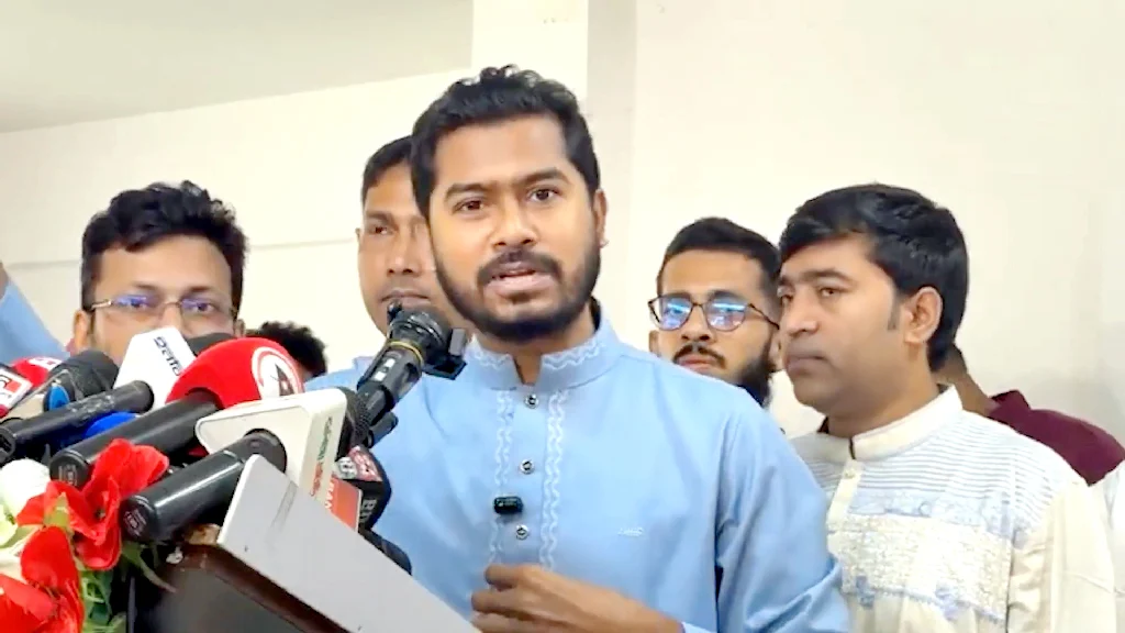 মন্ত্রীদের কমপক্ষে ১০ লাখ, এমপিদের ৫ লাখ টাকা বেতন হওয়া উচিত: নুর