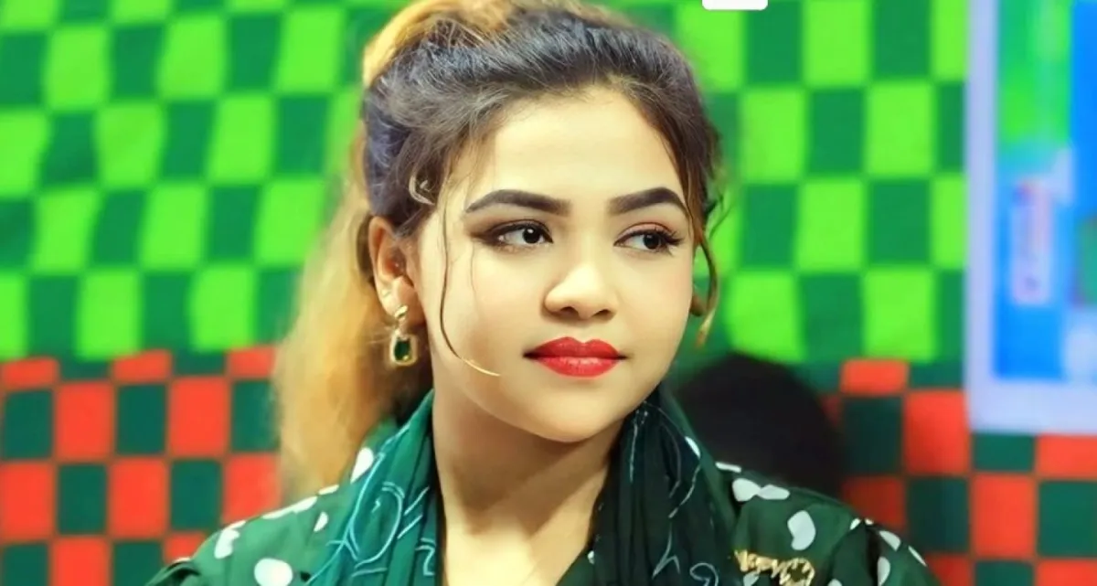 জীবনের শেষ গান গেয়ে সবাইকে কাঁদিয়ে চিরবিদায় পেহেলি ভৈরবীর
