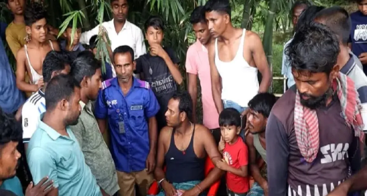 বাংলাদেশিকে ধরে নিয়ে গেছে বিএসএফ, পাল্টা ভারতীয়কে ধরে আনলেন স্থানীয়রা