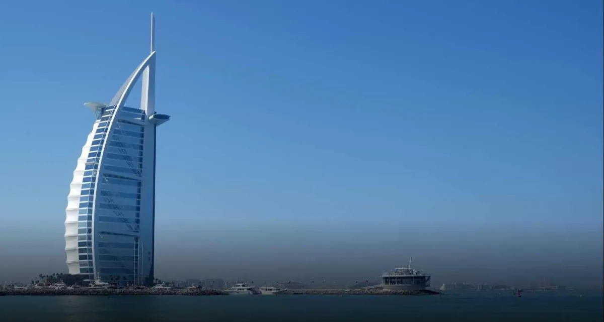 সরাসরি নিয়োগ দিয়ে যে পেশায় লোক নেবে দুবাই
