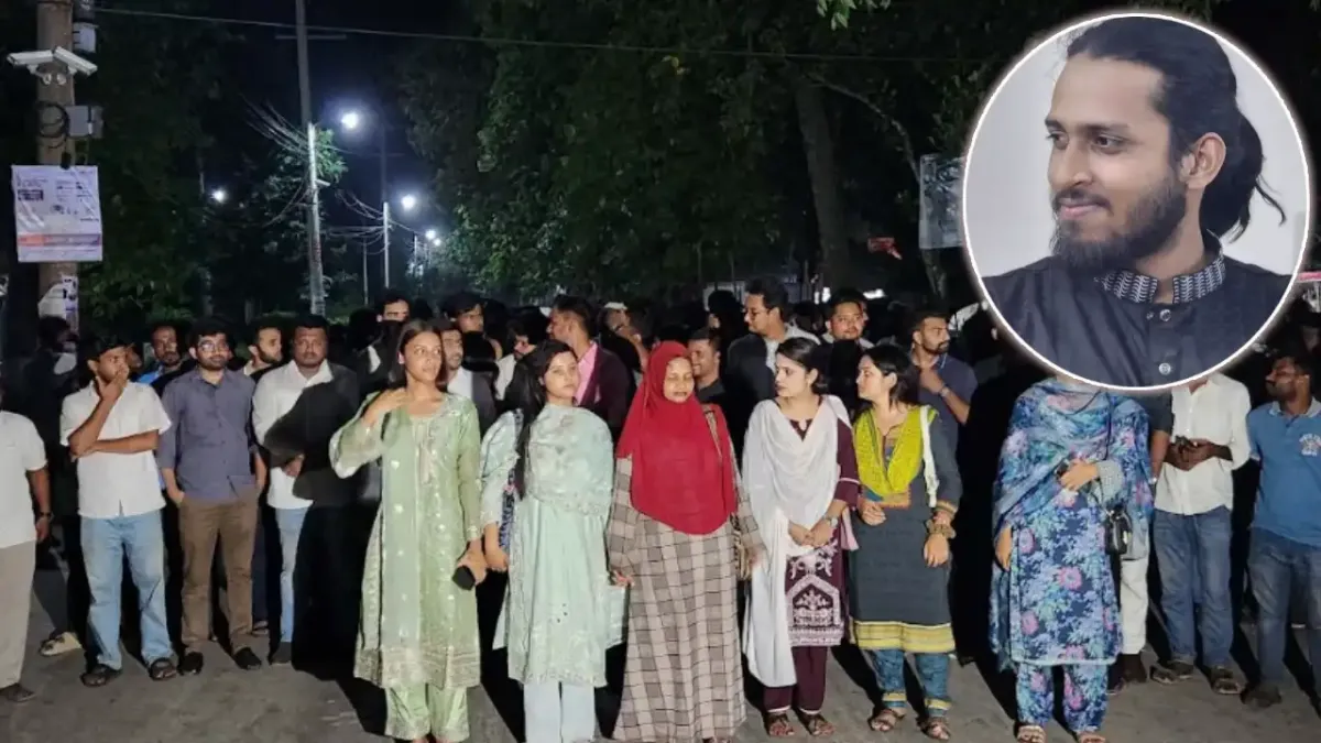 রাকসু তহবিলের টাকা আত্মসাতের অভিযোগে ছাত্রদলের বিক্ষোভ