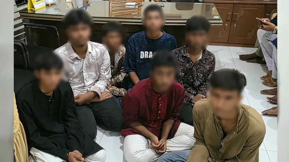 সাভারে ছাত্রলীগের ঝটিকা মিছিল থেকে আটক ৯