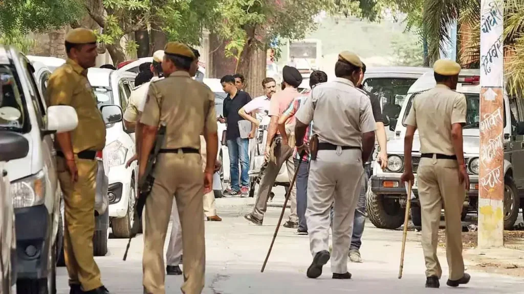 বেঙ্গালুরুতে ‘অবৈধ অভিবাসীদের’ বিরুদ্ধে অভিযানে হয়রানি-মারধরের শিকার পশ্চিমবঙ্গের মুসলিমরা