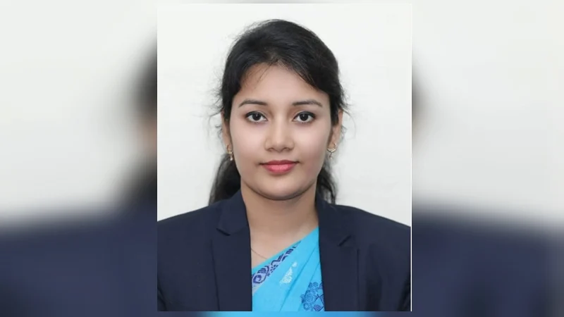 খাল পুনঃখনন শেষে উদ্বৃত্ত ১ কোটি ৩৬ লাখ টাকা কোষাগারে ফেরত দিলেন ইউএনও সবিতা