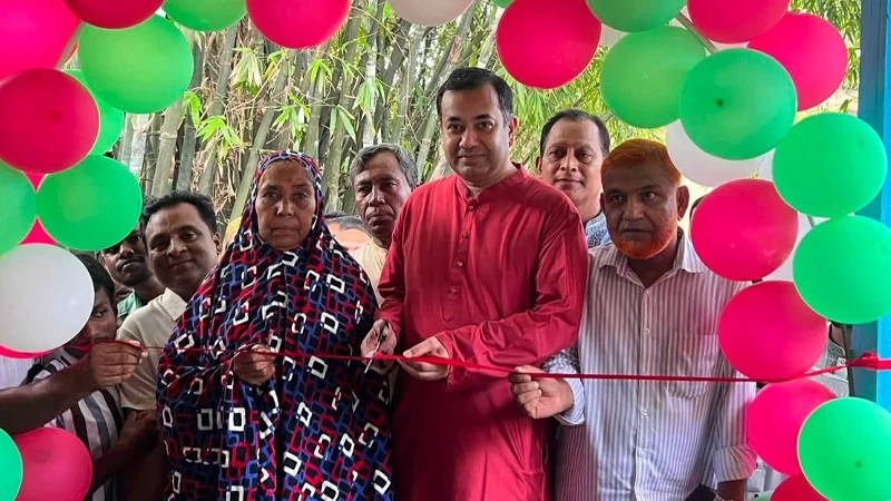 তথ্য প্রতিমন্ত্রীর উদ্যোগে ৩৬ গৃহহীন পরিবার পেল আধুনিক ‘স্বপ্ন বাড়ি’