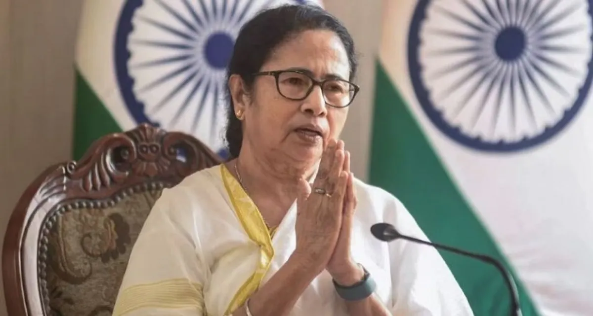 সাবেক মুখ্যমন্ত্রী মমতা বন্দ্যোপাধ্যায়ের বিরুদ্ধে মামলা