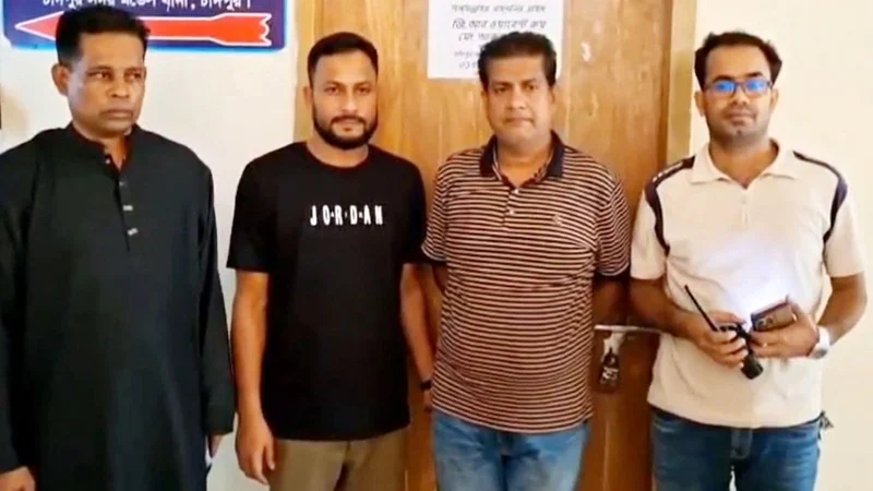 আত্মগোপনে থাকা সেই স্বর্ণ ব্যবসায়ী পিন্টু গ্রেপ্তার, পাঠানো হলো কারাগারে