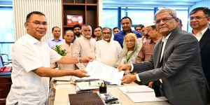 মির্জা ফখরুলকে রাষ্ট্রপতি পদে মনোনয়নে প্রস্তাবক মঈন খান, সমর্থক গয়েশ্বর