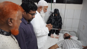 আহত শিবির নেতাদের দেখতে হাসপাতালে জামায়াত আমির