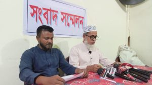 ২০ বছর ধরে মৃত শিক্ষকের বেতন তোলার বিষয় অস্বীকার করে এর প্রতিবাদ জানিয়েছেন সেই জামায়াত নেতা