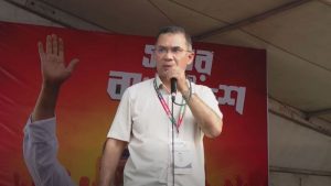 ফ্যানের বাতাস খাচ্ছে, আর হারিকেন নিয়ে বলছে-গ্যাস দে, বিদ্যুৎ দে: প্রধানমন্ত্রী