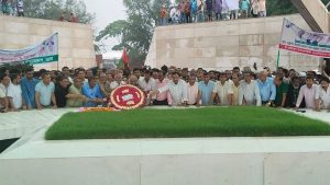 শহীদ জিয়া ও খালেদা জিয়ার সমাধিতে স্থায়ী কমিটির নতুন চার সদস্যের শ্রদ্ধা