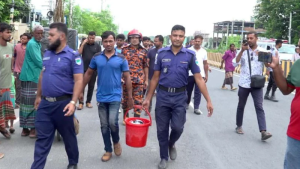 মেহেরপুরে তিন স্থানে বোমাসদৃশ বস্তু উদ্ধার, বেজে উঠল বঙ্গবন্ধুর ভাষণ
