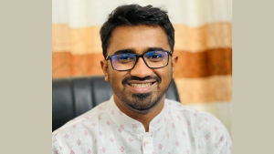 এক স্বরাষ্ট্রমন্ত্রীকে সামলাতে বিরোধী দলের ৯০ এমপি কান্নাকাটি করছেন: রাশেদ