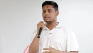 এই রকম আচরণ দিয়ে একজন মানুষ কী করে কূটনীতি সামাল দেবেন: হাসনাত