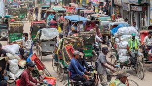 ইজিবাইকের দাপটে অচল ব্রাহ্মণবাড়িয়া শহর, দায় কার?