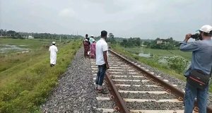 নড়াইলে ট্রেনে কাটা পড়ে অজ্ঞাত ব্যক্তির মৃত্যু