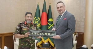 সেনাপ্রধান ওয়াকার-উজ-জামানের সঙ্গে মার্কিন রাষ্ট্রদূতের সৌজন্য সাক্ষাৎ
