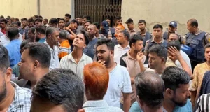 জাসদ কার্যালয় থেকে বিপুলসংখ্যক কার্যক্রম নিষিদ্ধ আ. লীগ নেতাকর্মী আটক