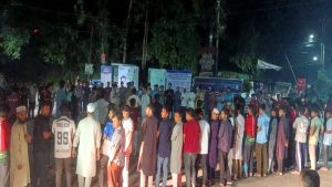 ছাত্রদল নেতার হুমকিতে প্রভোস্টের পদত্যাগ, চবিতে ছাত্রশিবিরের বিক্ষোভ