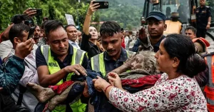নেপালে বন্যা-ধস: সুড়ঙ্গে আটকা শত শত শ্রমিক, ড্রোনে মিলছে না প্রাণের অস্তিত্ব