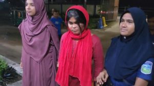 ‘ফ্যামিলি কার্ড’ দেয়ার কথা বলে টাকা নেয়ার অভিযোগ, এনসিপির নেত্রী আটক