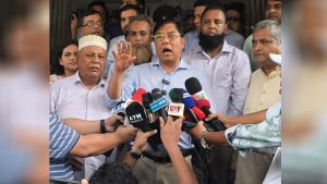 জামালপুর হাসপাতাল পরিদর্শন শেষে ক্ষুব্ধ পর্যটনমন্ত্রী, ‘জীবনের সবচেয়ে খারাপ অভিজ্ঞতা’