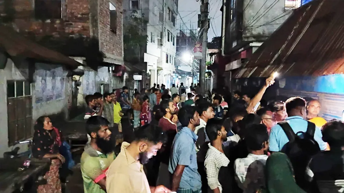 গভীর রাতে যুবককে পায়ের রগ কেটে হত্যা