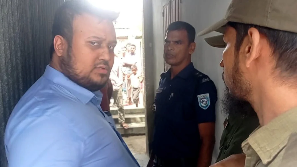 নামজারি-সংক্রান্ত প্রশ্ন করায় ক্ষুব্ধ এসি ল্যান্ড, আচমকা সাংবাদিকের বাড়িতে মাদকের অভিযান