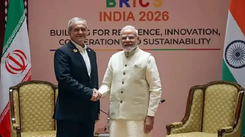 মোদির সঙ্গে পেজেশকিয়ানের বৈঠক, হরমুজ খুলে দেওয়ার আহ্বান