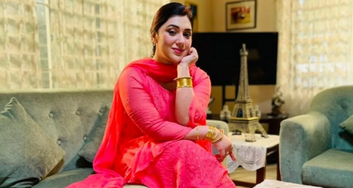 নিজের পছন্দের নায়কের নাম বললেন অপু বিশ্বাস