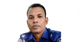 ‘আমি পোশাক লাগিয়েছি ঘুষের টাকা দিয়ে, ঘুষ খাওয়ার জন্যই’
